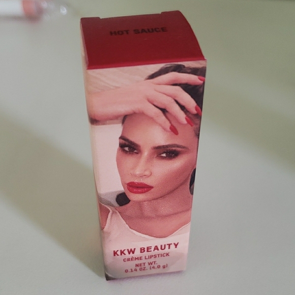 KKW Beauty Hot Sauce Crème Lipstick - Bold Red - Picture 1 of 2